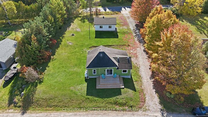 Property Photo:  135 Village Street  ON K0L 1C0 
