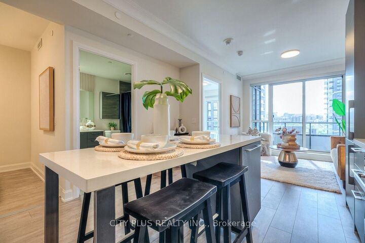 Property Photo:  38 Water Walk Drive 728  ON L3R 6M8 