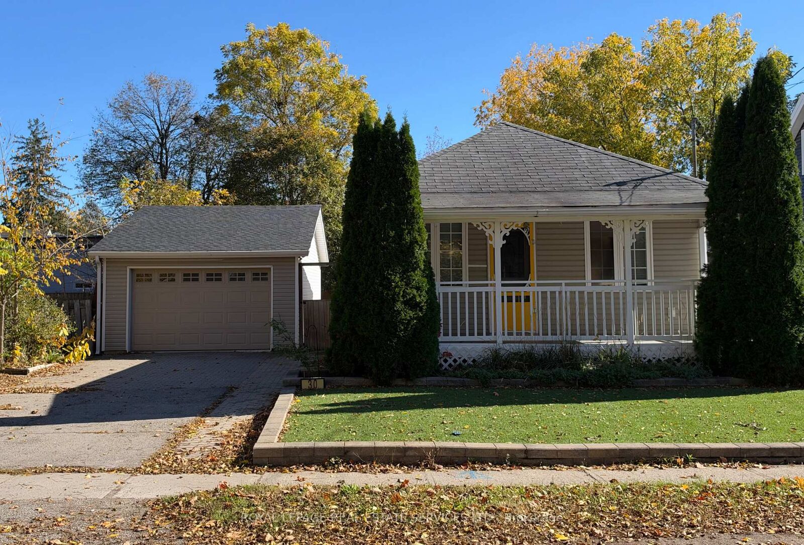 Property Photo:  30 College Street  ON L7G 2N7 