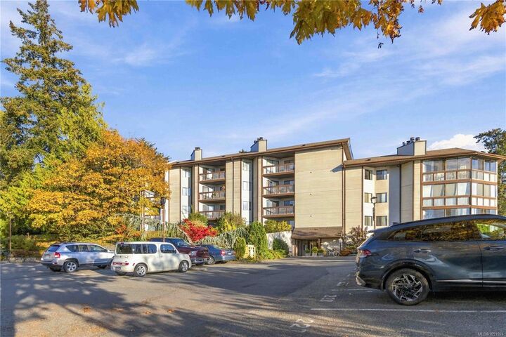 Property Photo:  69 Gorge Rd W #204  BC V9A 1L9 