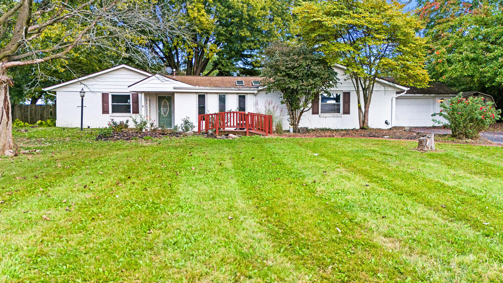 Property Photo: 5625 Bradley Drive OH 45371
