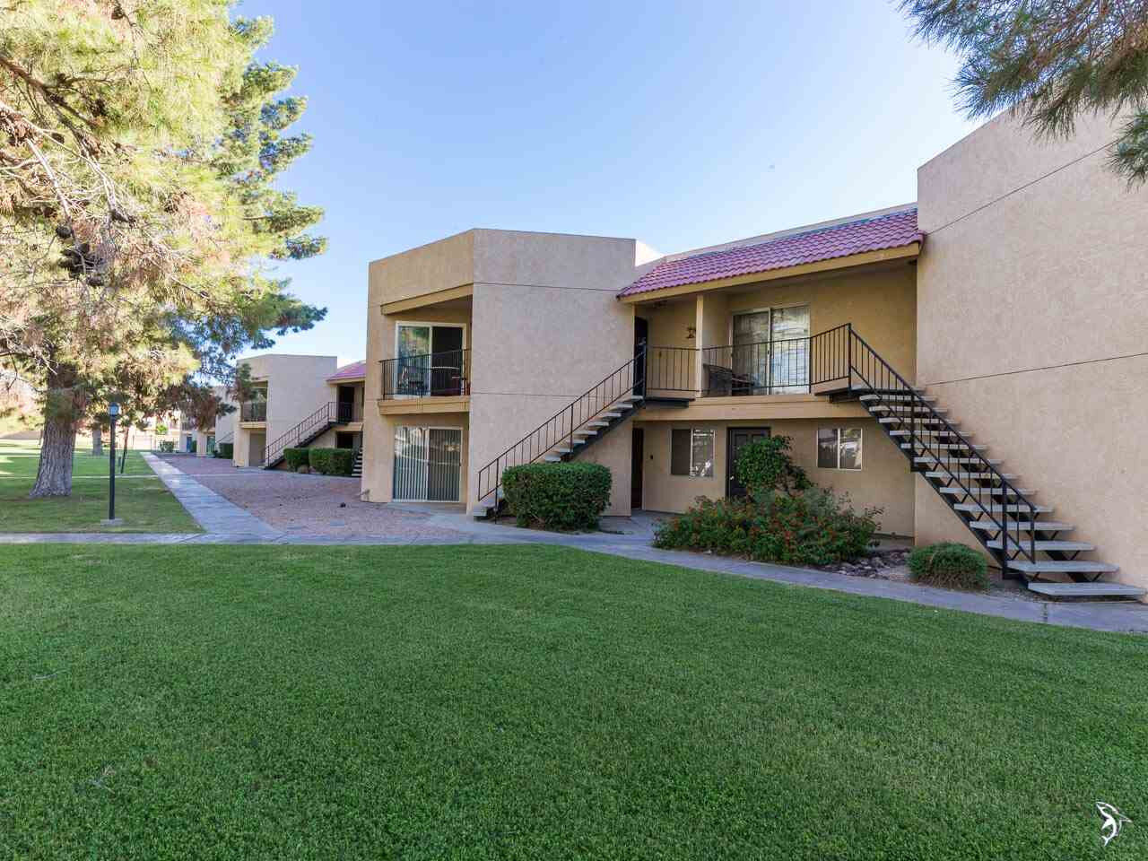 Property Photo:  10642 Camino Del Sol #5  AZ 85367 