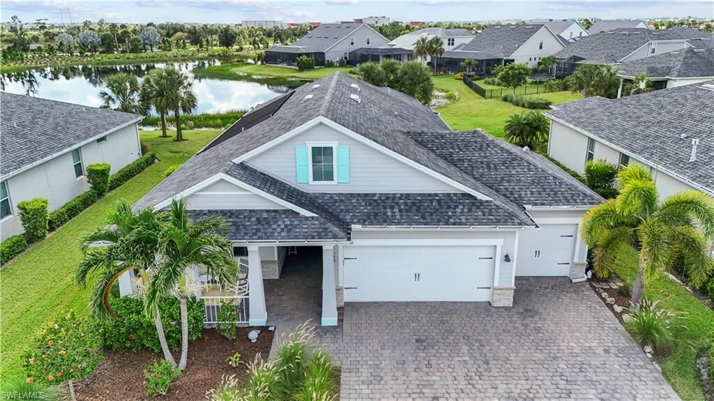 Property Photo:  16160 Bluestem Ln  FL 33982 