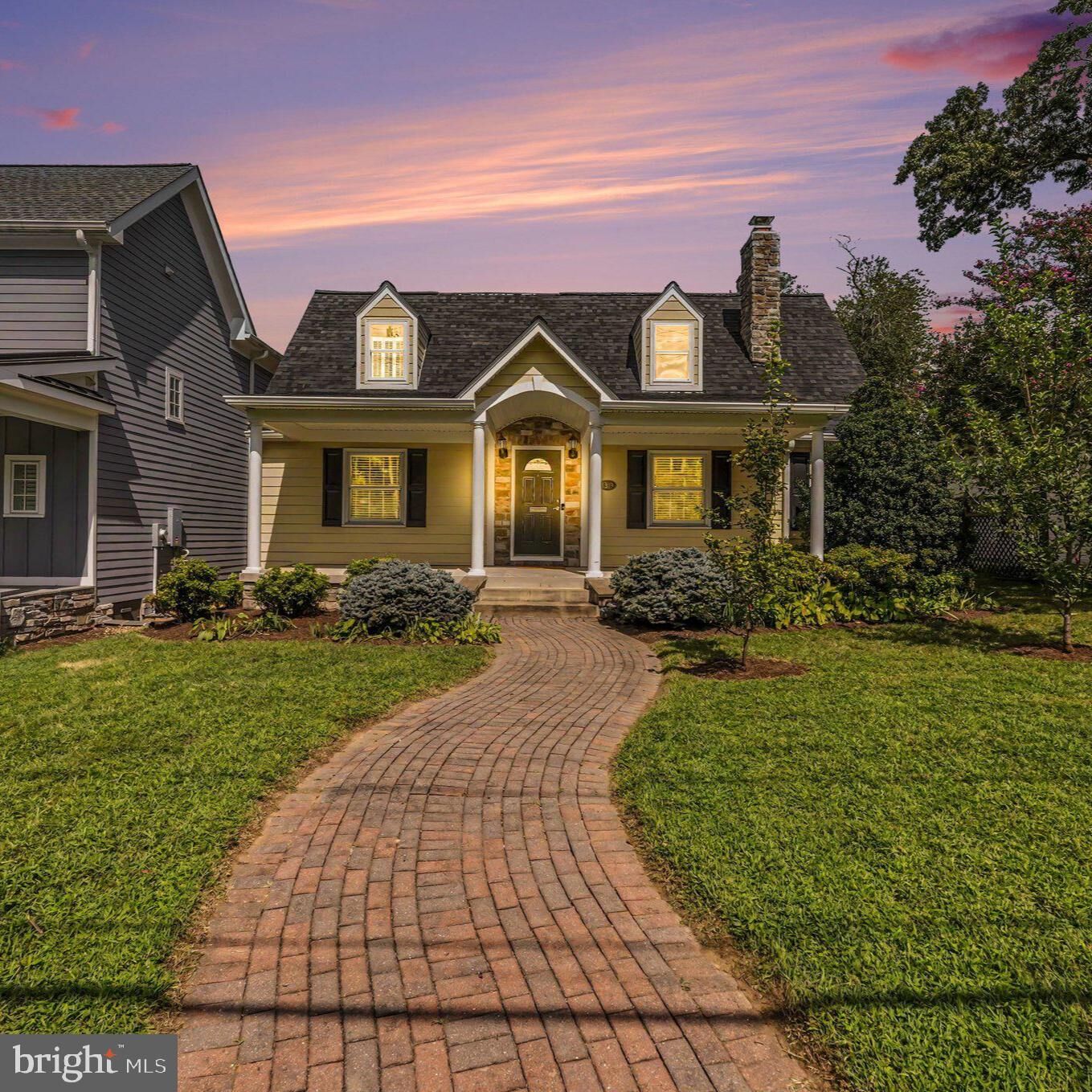 Property Photo: 1319 Augustine Avenue VA 22401
