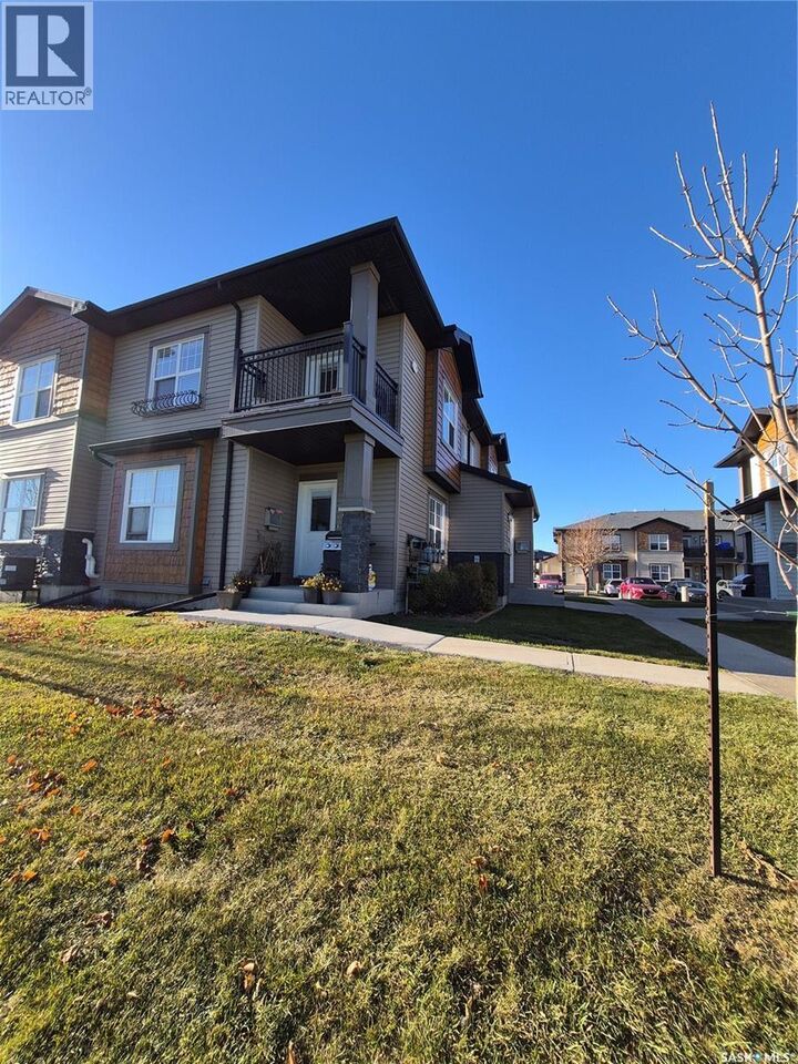 Property Photo:  1702 1015 Patrick Crescent  SK S7W 0M1 