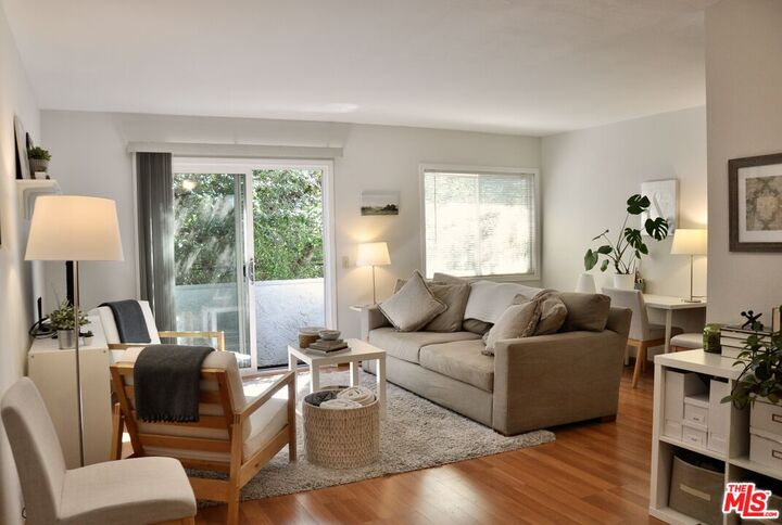 Property Photo:  5900 Murietta Ave, Unit 202  CA 91401 