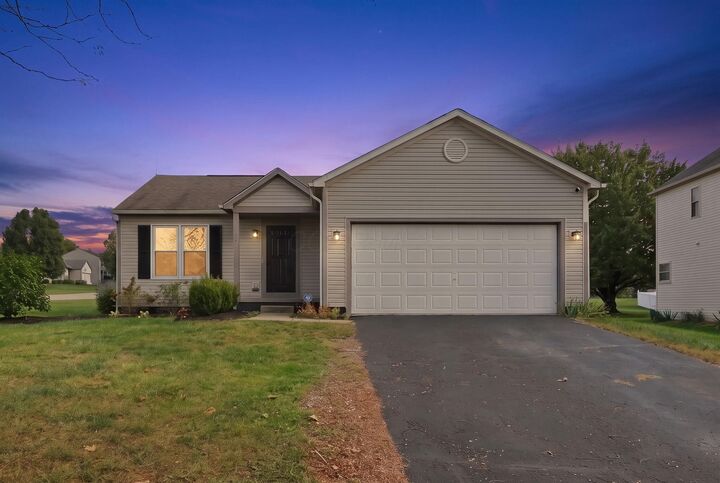 Property Photo:  1816 Fern Trail Drive  OH 43130 
