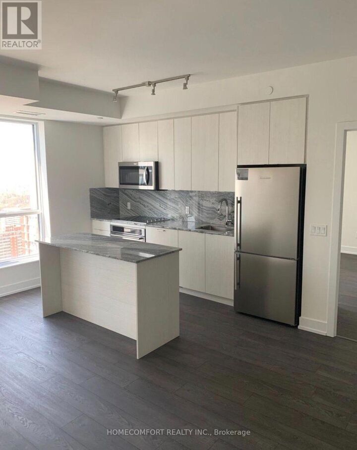 Property Photo:  5 Mabelle Avenue 3732  ON M9A 4Y1 