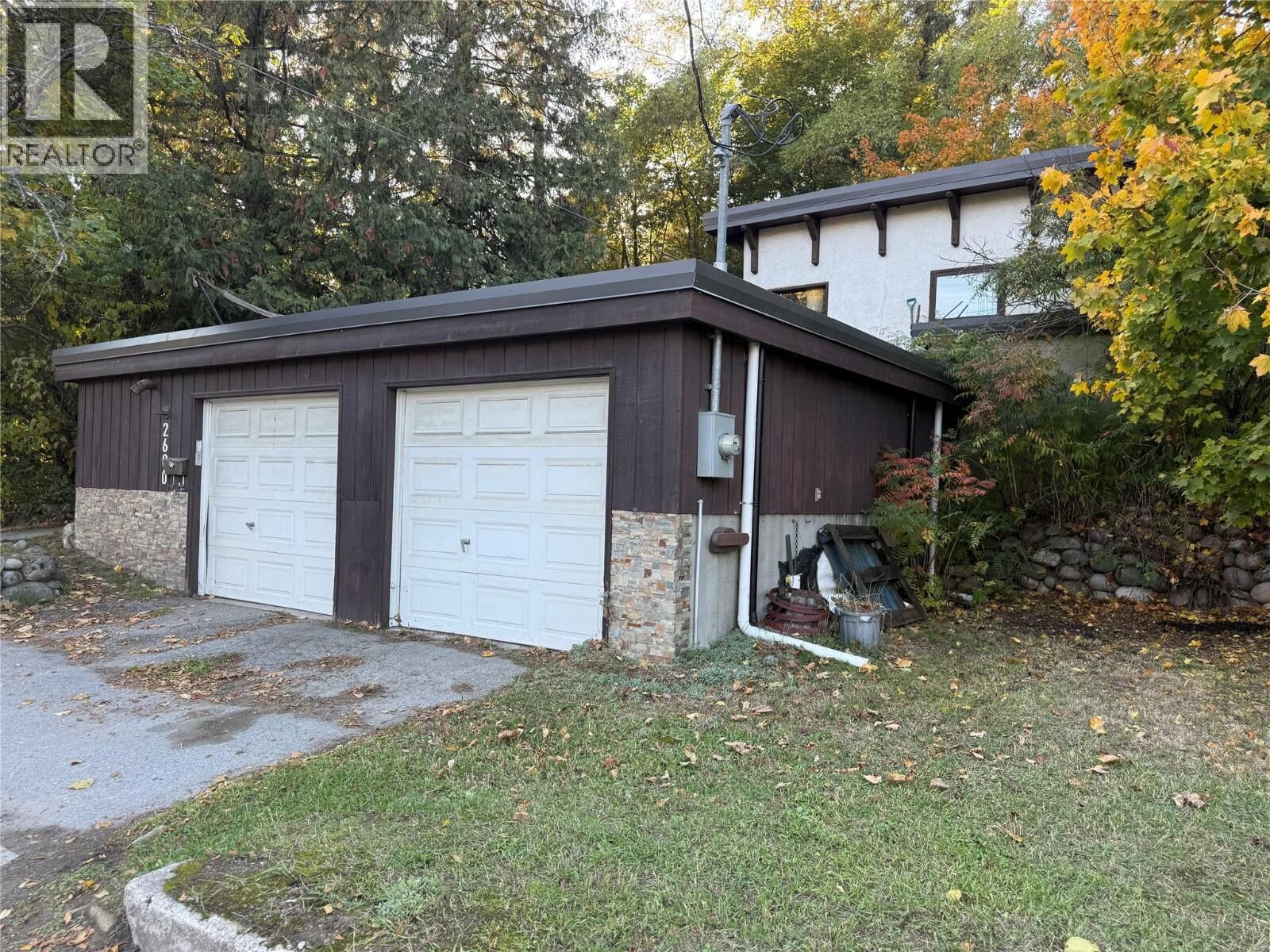 Property Photo:  2600 Columbia Avenue  BC V1N 2X6 