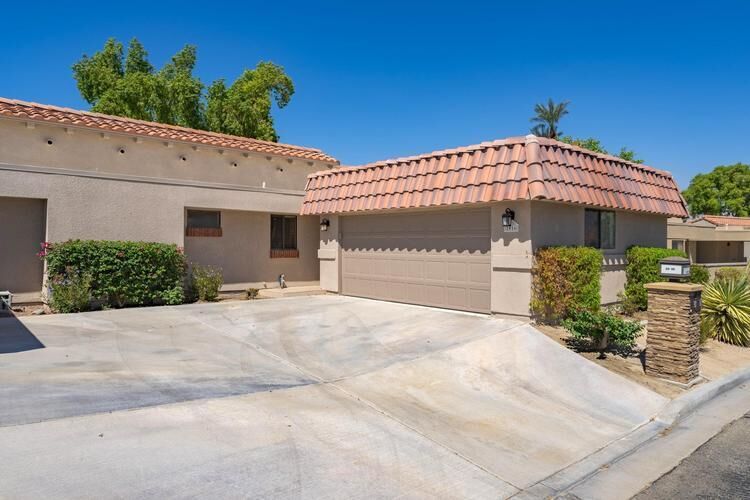 Property Photo: 41735 Resorter Boulevard CA 92211