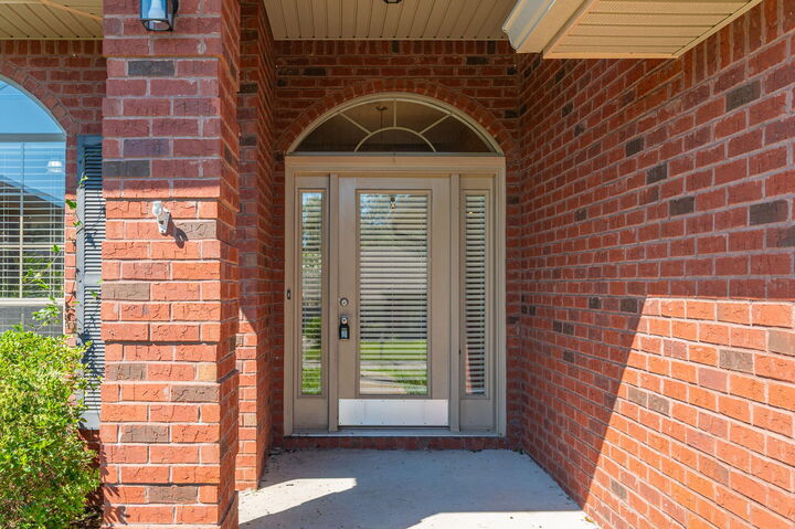 Property Photo: 2803 Shoni Drive FL 32566