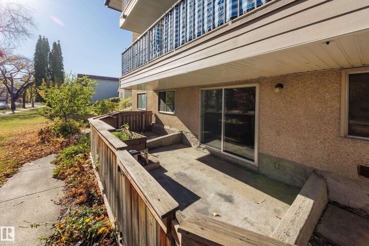 Property Photo: 10836 116 Street NW 4 AB T5H 3M5