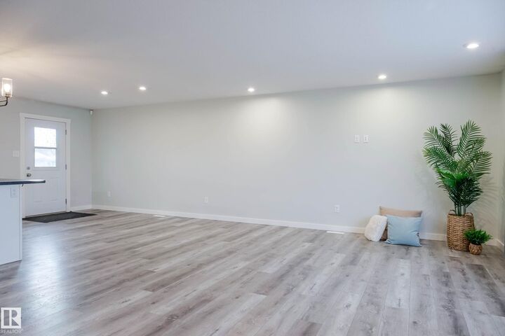 Property Photo: 5315 57 Street AB T9M 1R9