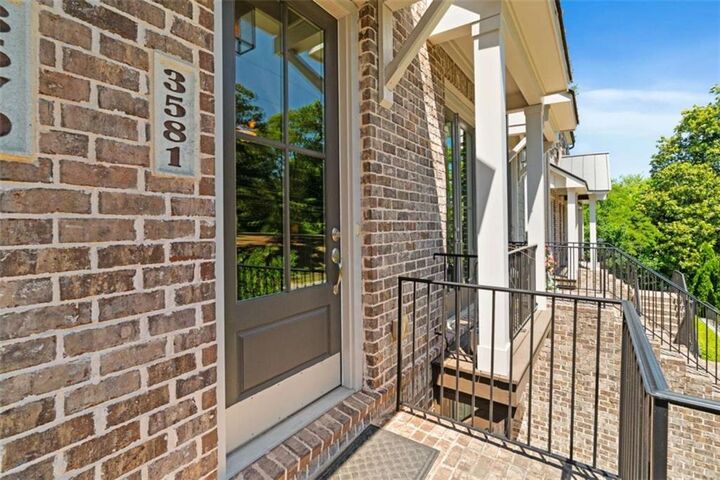 Property Photo: 3581 Parkside Way GA 30319