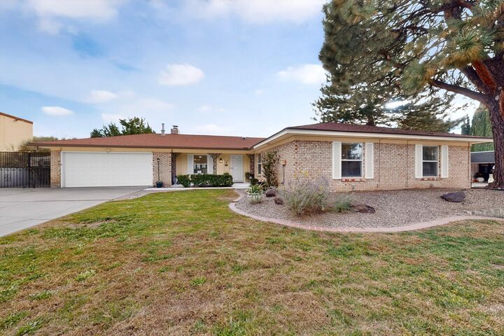 Property Photo:  7108 Vista Del Arroyo Avenue NE  NM 87109 