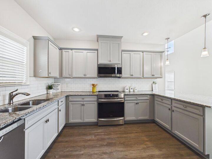 Property Photo:  117 Wood Hill Drive  AL 36877 