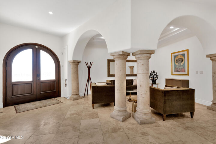 Property Photo: 1313 Calle Del Sur Drive TX 79912