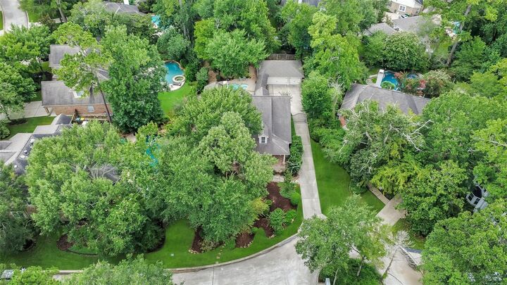 Property Photo:  7 Larkspur Trail  TX 77382 