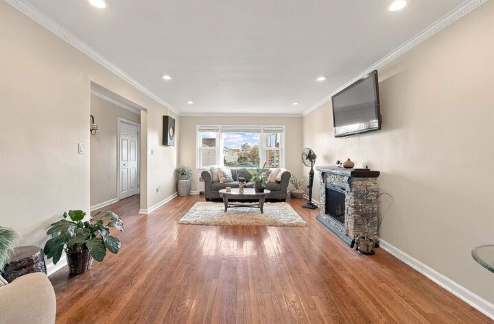Property Photo:  1747 Colgate Pl  NJ 07083 