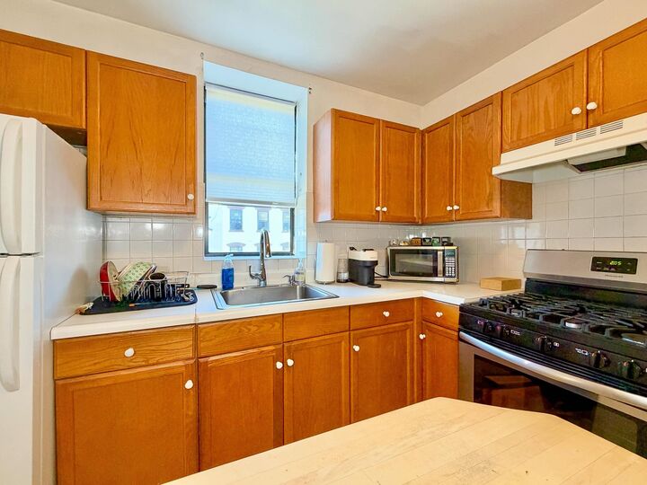 Property Photo:  1001 Willow Ave 2  NJ 07030 