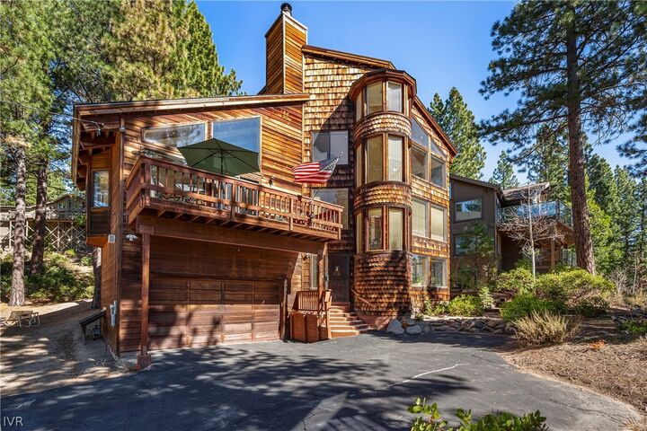 Property Photo: 524 Sugarpine Drive NV 89451