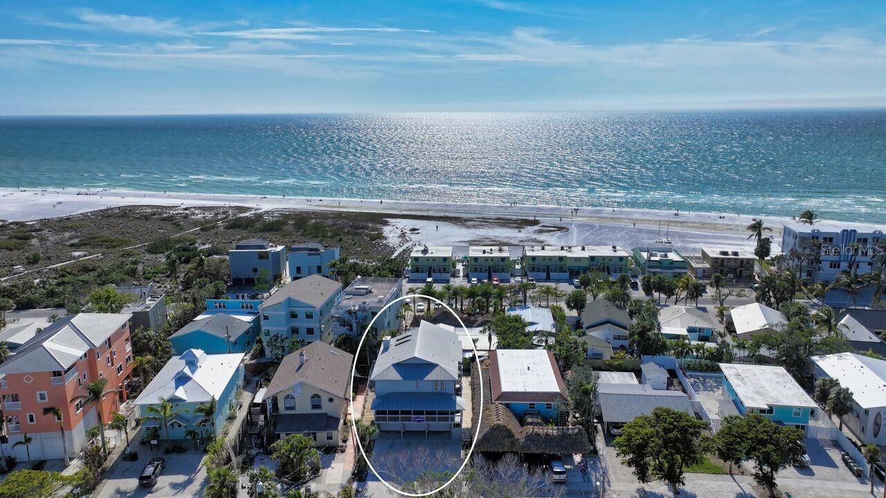 Property Photo: 126 Avenida Veneccia FL 34242