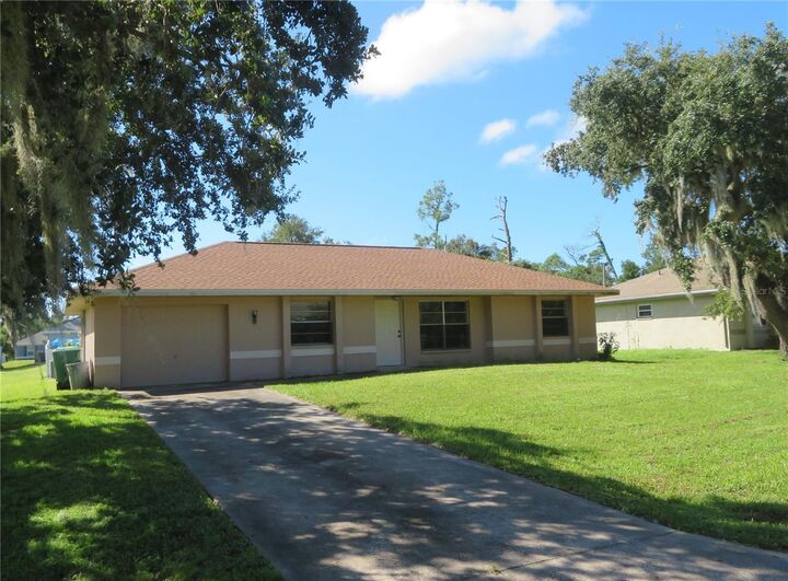 Property Photo:  18439 Lamont Avenue  FL 33948 