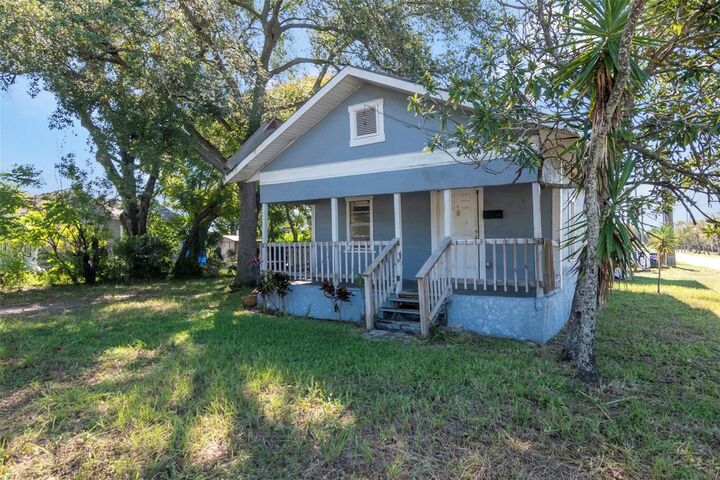 Property Photo: 2601 E 25th Avenue FL 33605