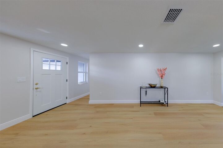 Property Photo: 7149 Channelside Lane N FL 33781