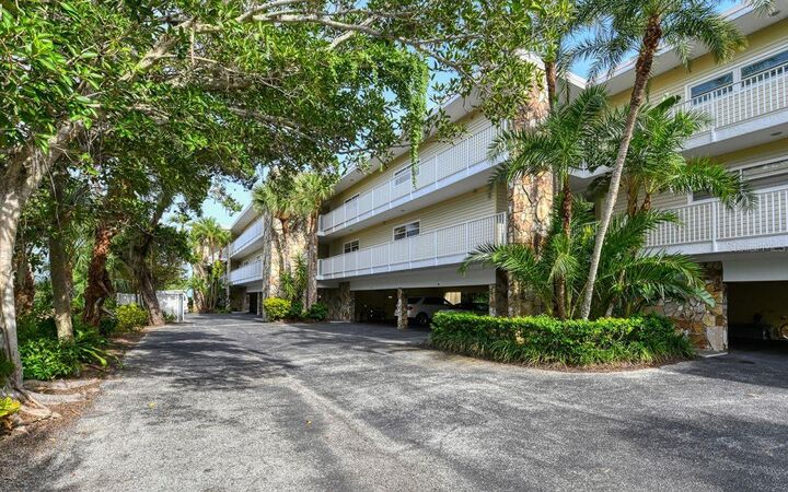 Property Photo: 5320 Gulf Of Mexico Drive 101 FL 34228