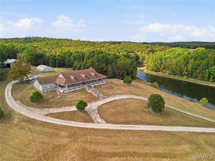 Property Photo: 19816 East Highway 32 MO 65560