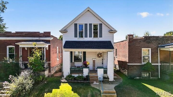 Property Photo:  4350 Neosho Street  MO 63116 