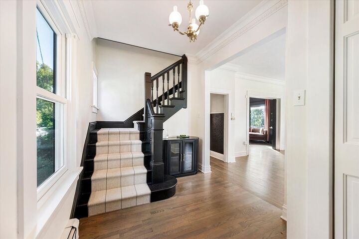 Property Photo:  469 S York Street  IL 60126 