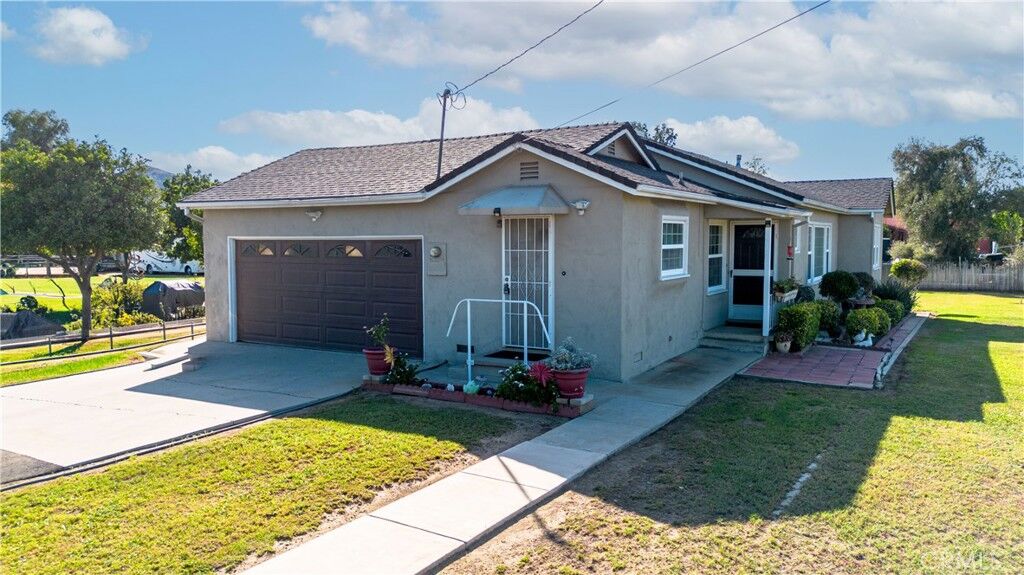 Property Photo:  18173 Slover  CA 92316 
