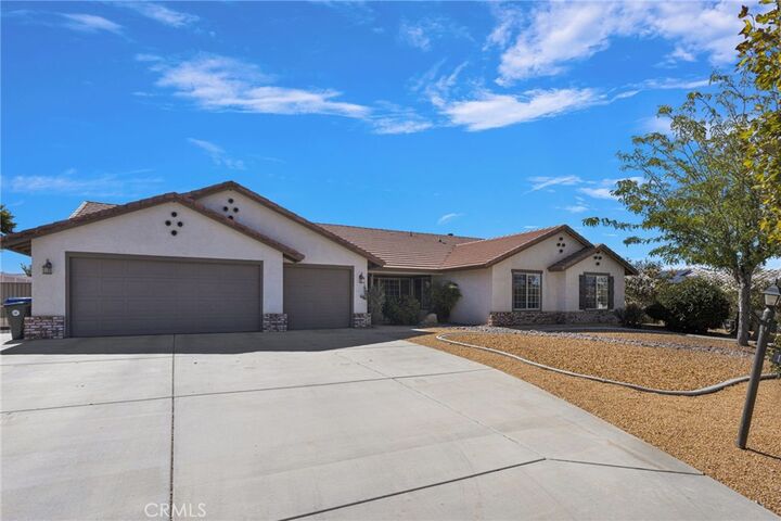 Property Photo: 19649 Powhatan CA 92308