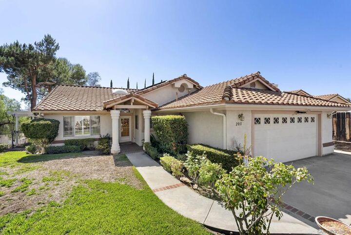 Property Photo: 2011 Rachelle Pl CA 92025