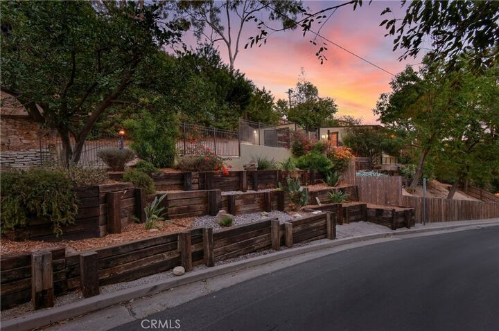 Property Photo:  367 W Avenue 42  CA 90065 
