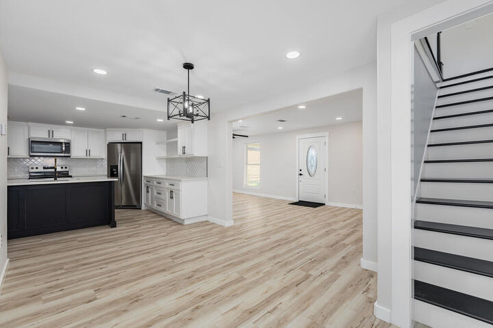 Property Photo:  312 Mantooth Avenue  TX 75904 