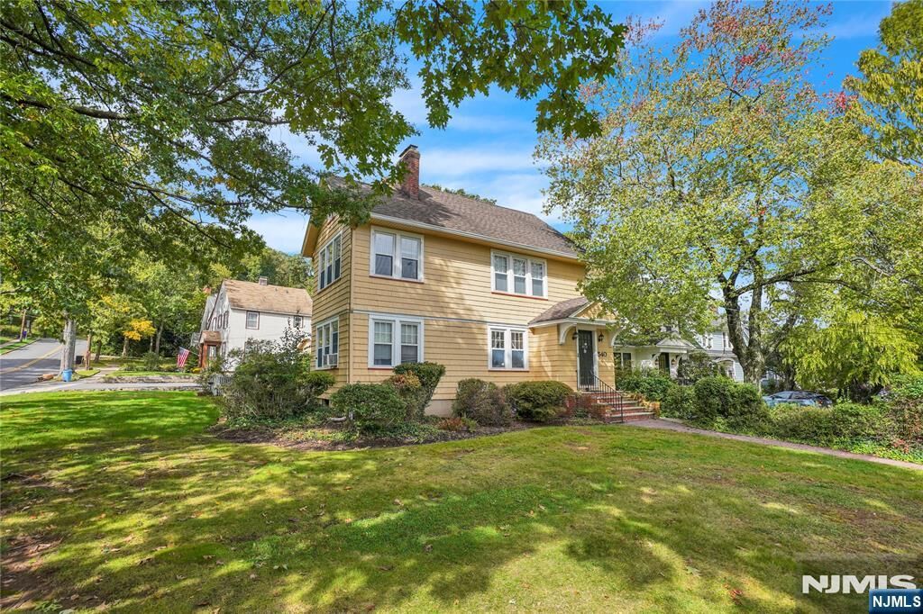 Property Photo:  540 Mountain Avenue  NJ 07043 