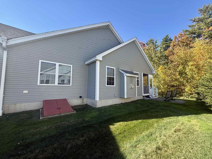 Property Photo: 3 Currant Lane NH 03106