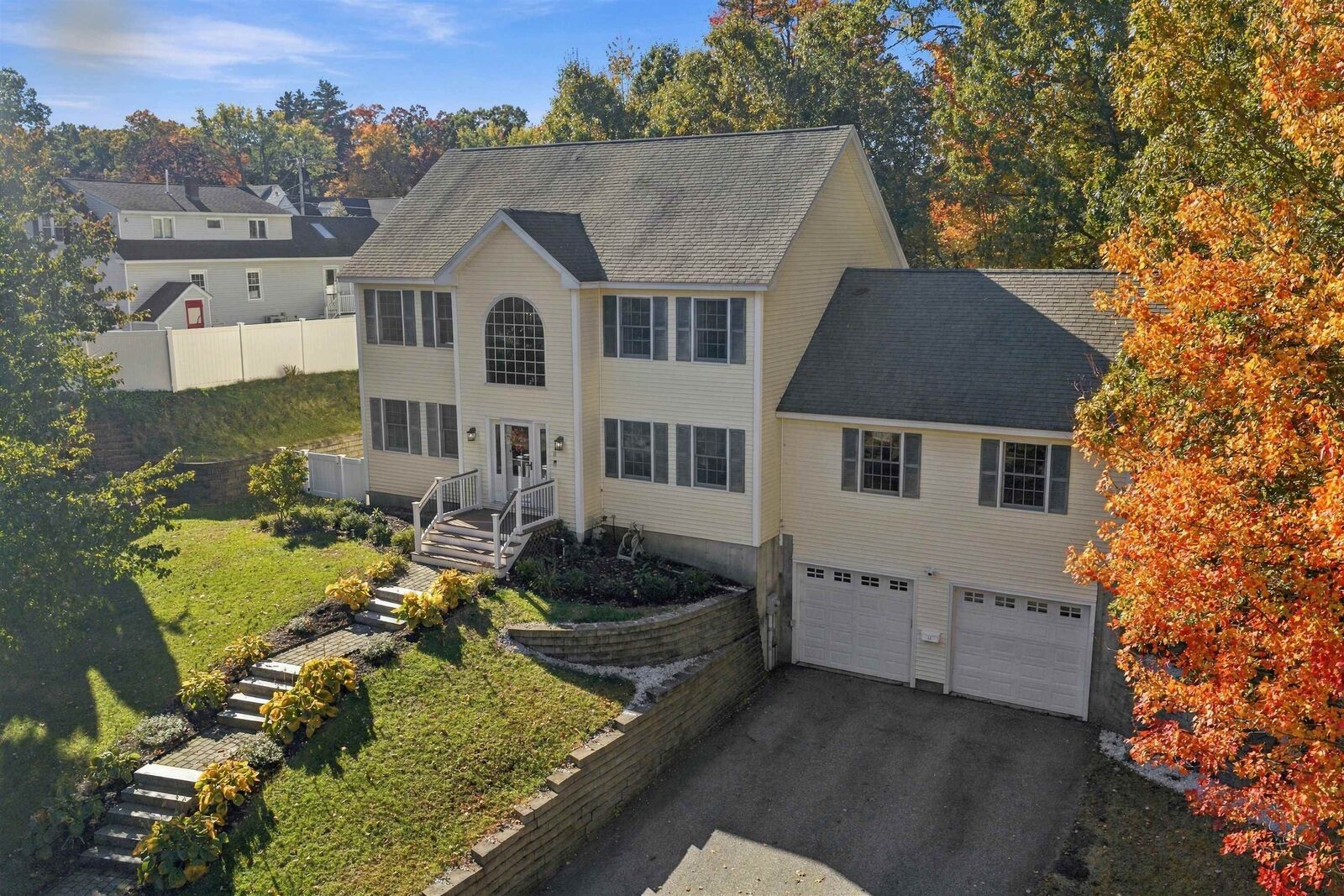 Property Photo: 11 Burnham Avenue NH 03064