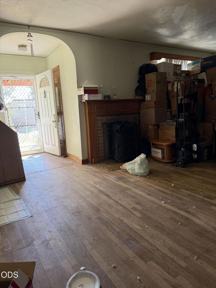 Property Photo:  2053 Lawrence Street  OR 97601 