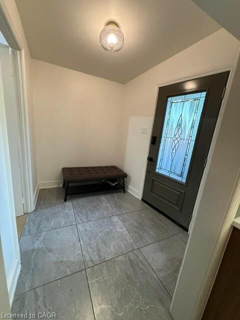 Property Photo: 121 Paisley Boulevard E ON L5A 1P6