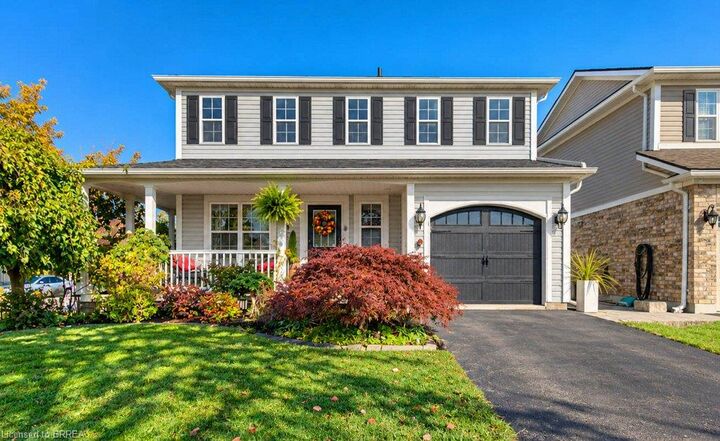 Property Photo:  112 Osborn Avenue  ON N3T 6S1 