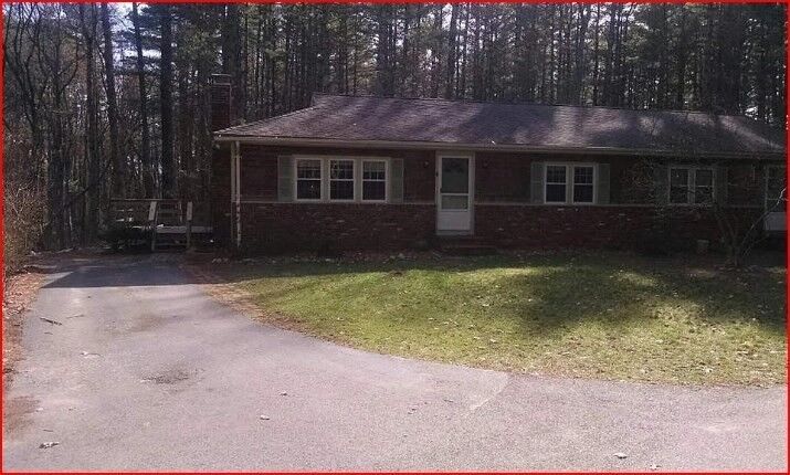 Property Photo:  4 Pineneedle Ln  MA 02359 