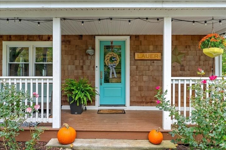 Property Photo: 101 Booth Hill Rd MA 02066