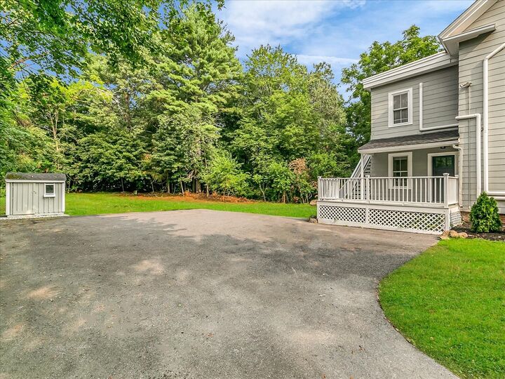 Property Photo:  186 Main St  MA 01778 