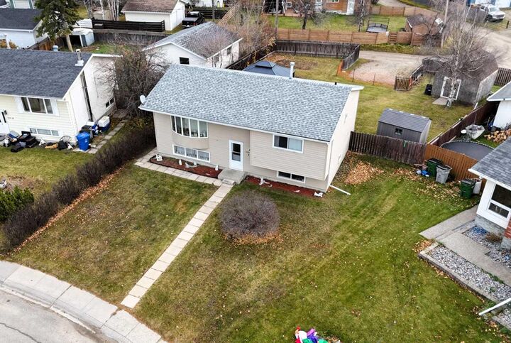 Property Photo:  1101 55 Street  AB T7E 1J1 