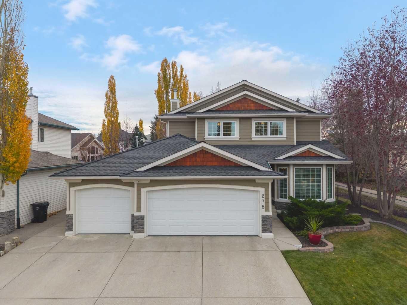 Property Photo:  278 Douglasdale Point SE  AB T2Z 3A2 
