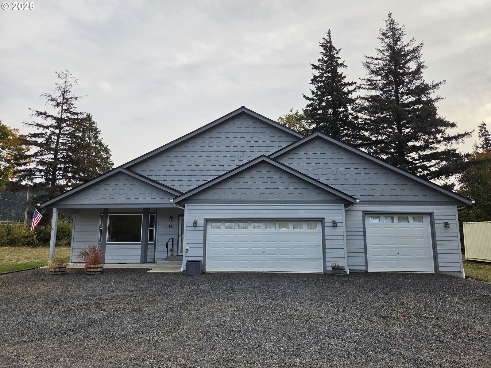 Property Photo:  404 Hot Springs Ave  WA 98610 